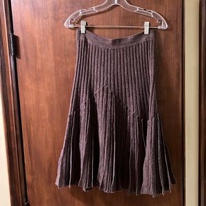 Magaschoni knitted woolen skirt size M, stylish and beautiful, barely worn